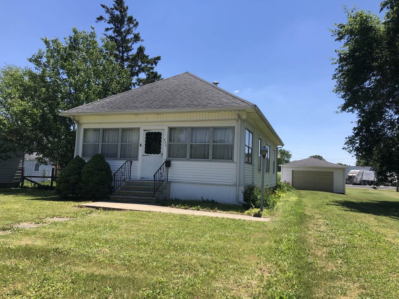 450 Pine Street - Photo 1
