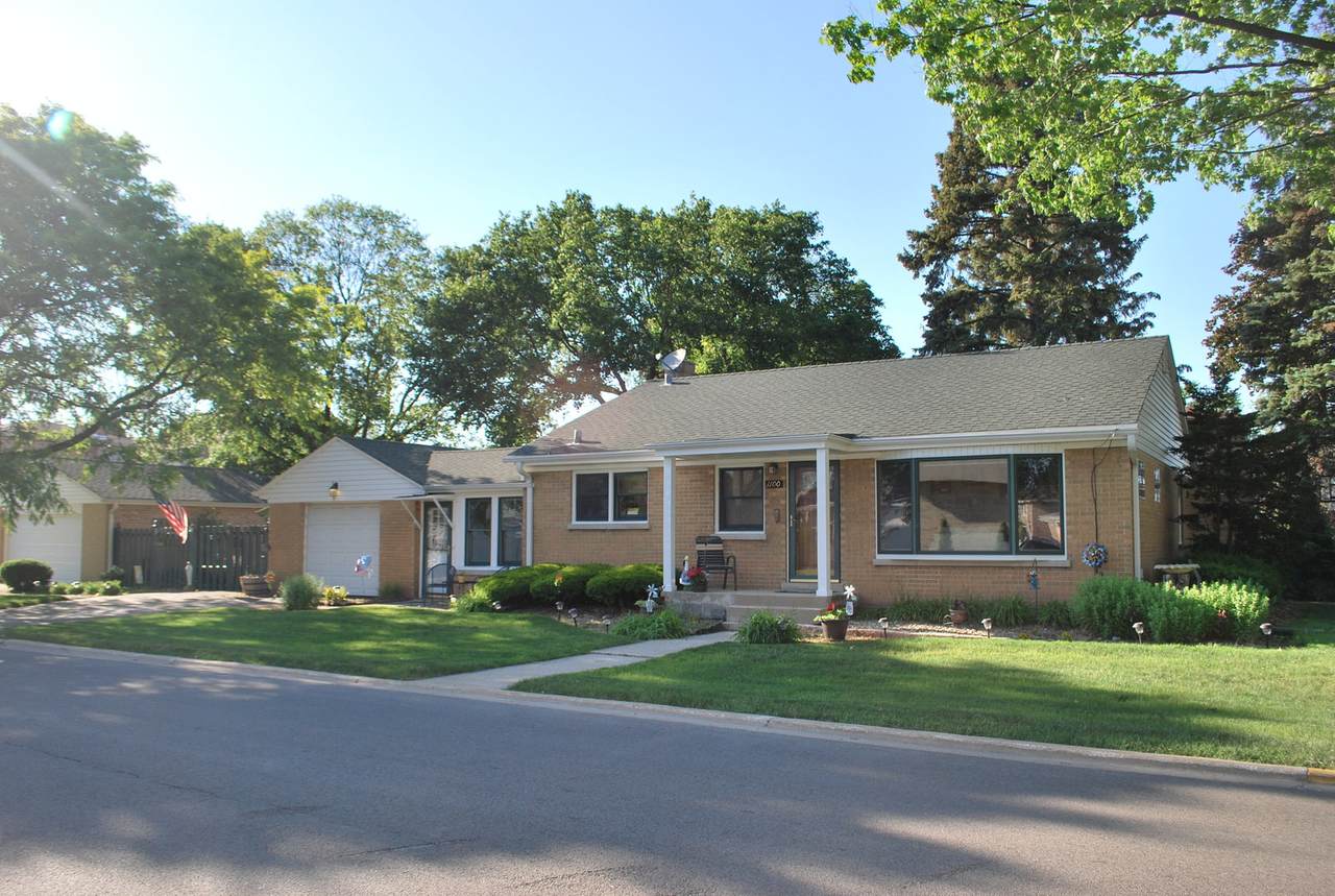 1100 10th Avenue - Photo 1