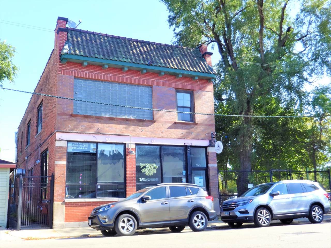 2643 Clybourn Avenue - Photo 1