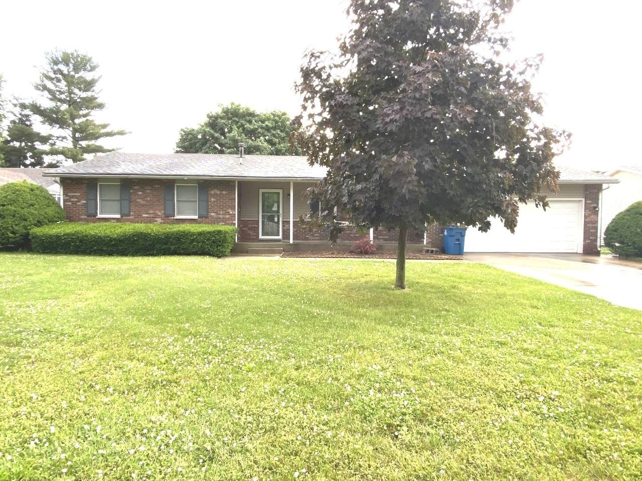 715 Rosewood Street - Photo 1