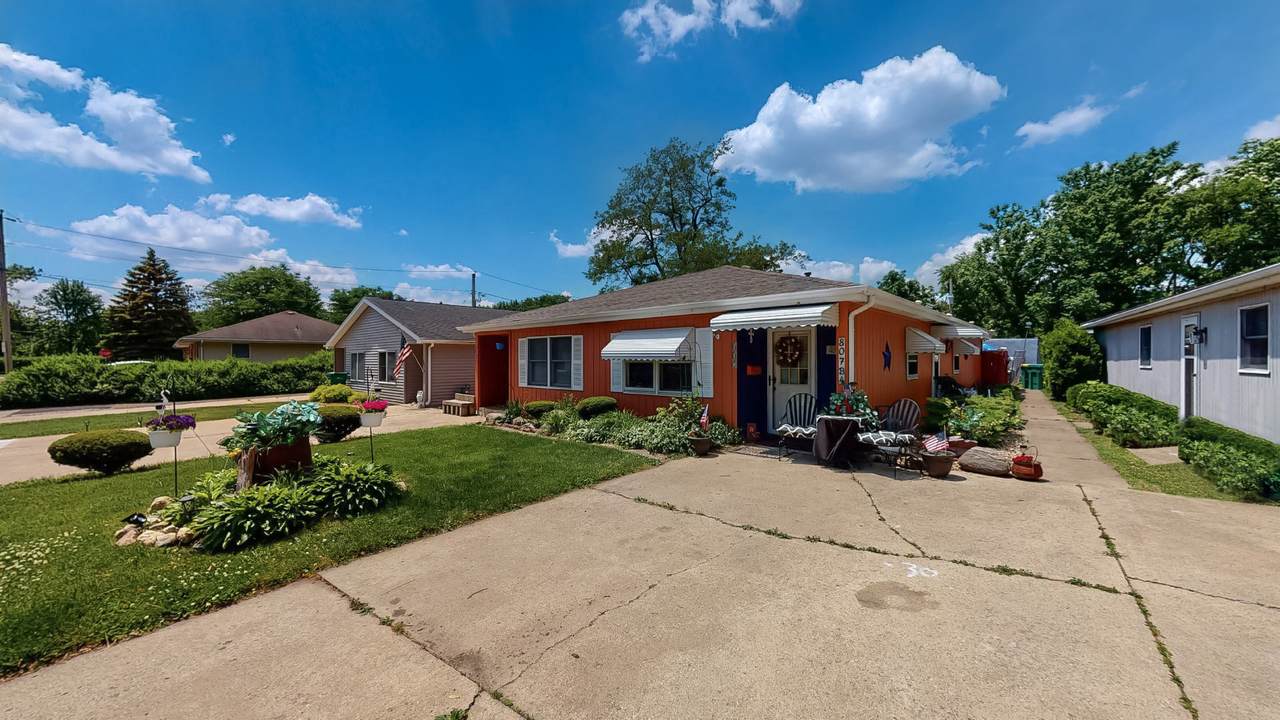807 Horseshoe Drive - Photo 1