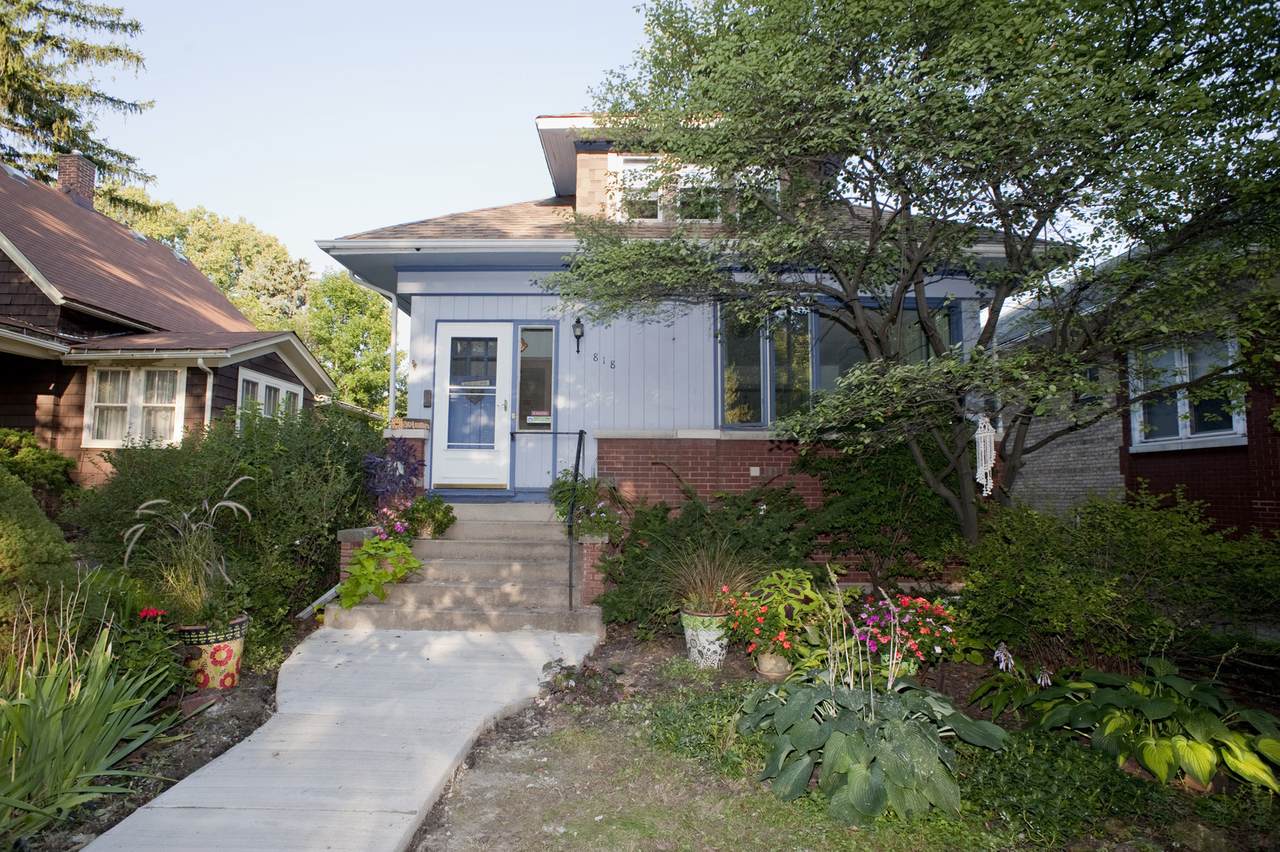818 Marion Street - Photo 1