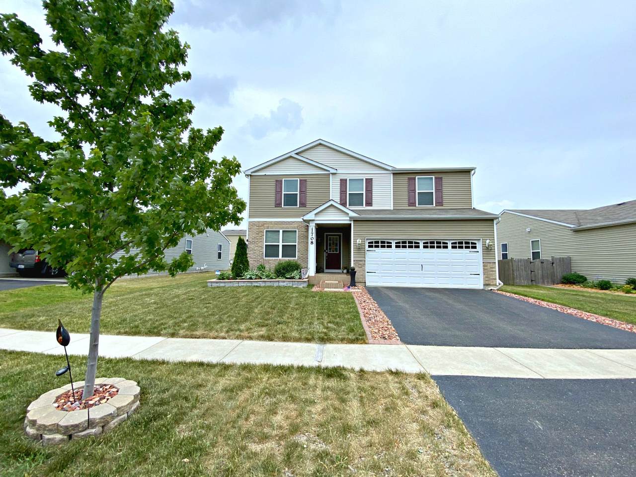 1708 Woodside Drive - Photo 1