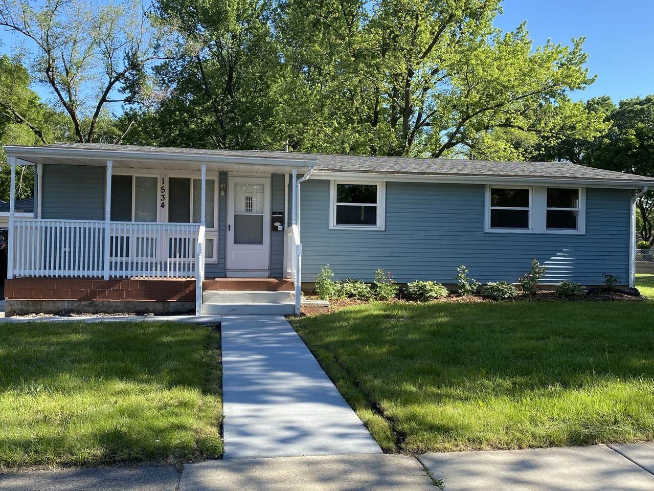 1534 Illinois Avenue - Photo 1