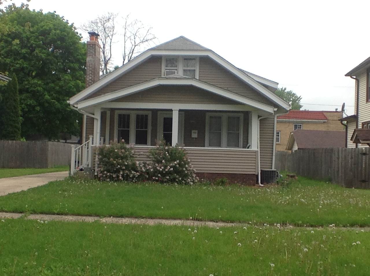 2220 Douglas Street - Photo 1