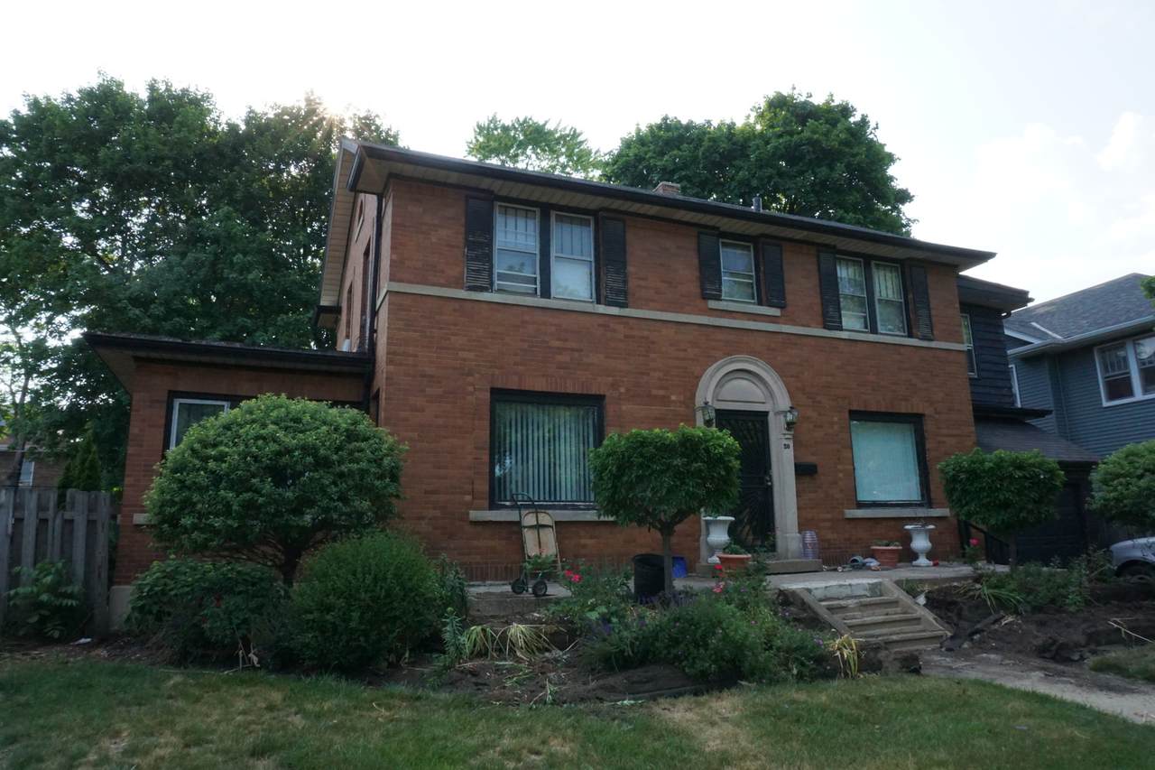 20 Elmwood Avenue - Photo 1