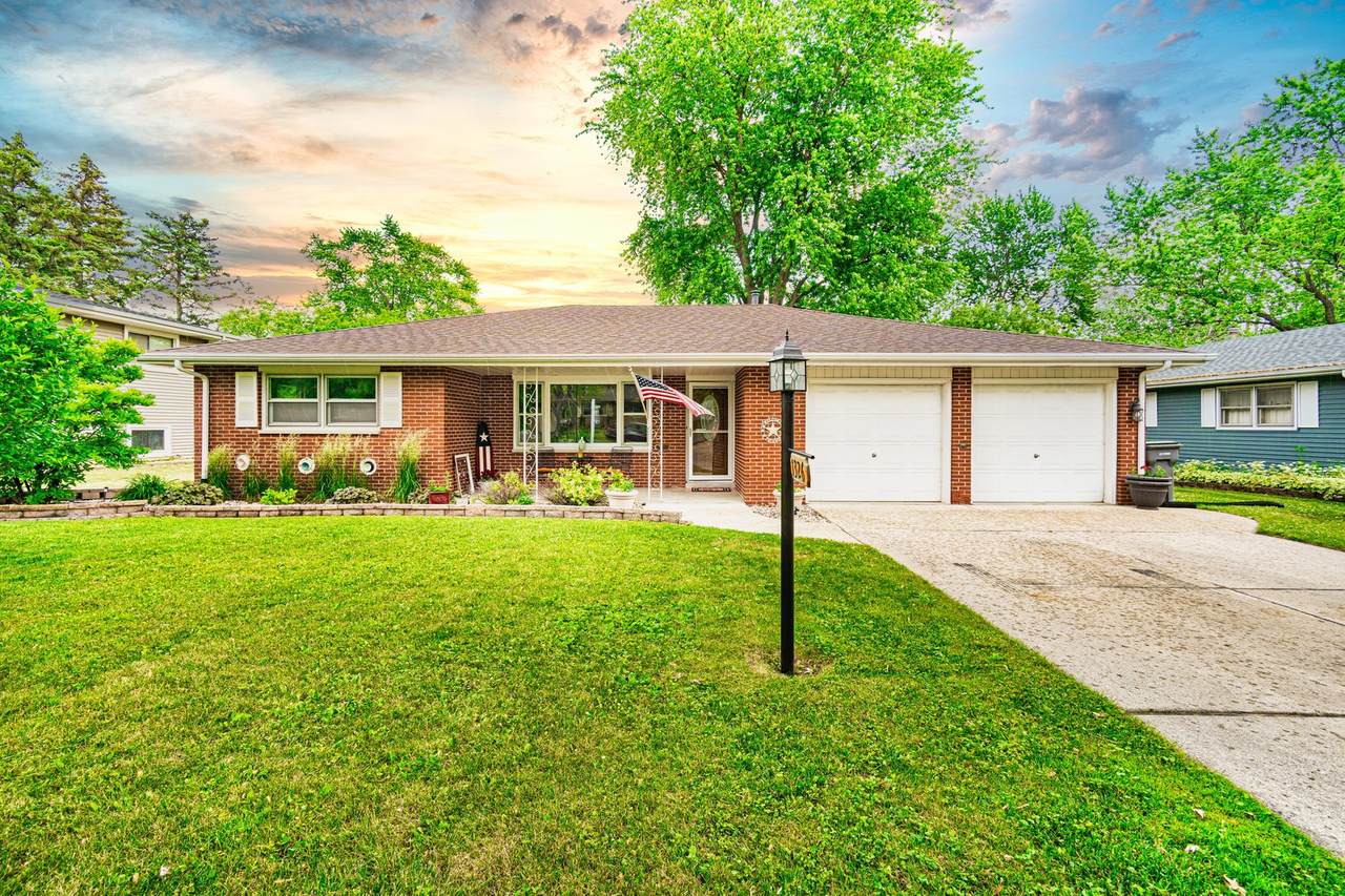 1326 Park Drive - Photo 1