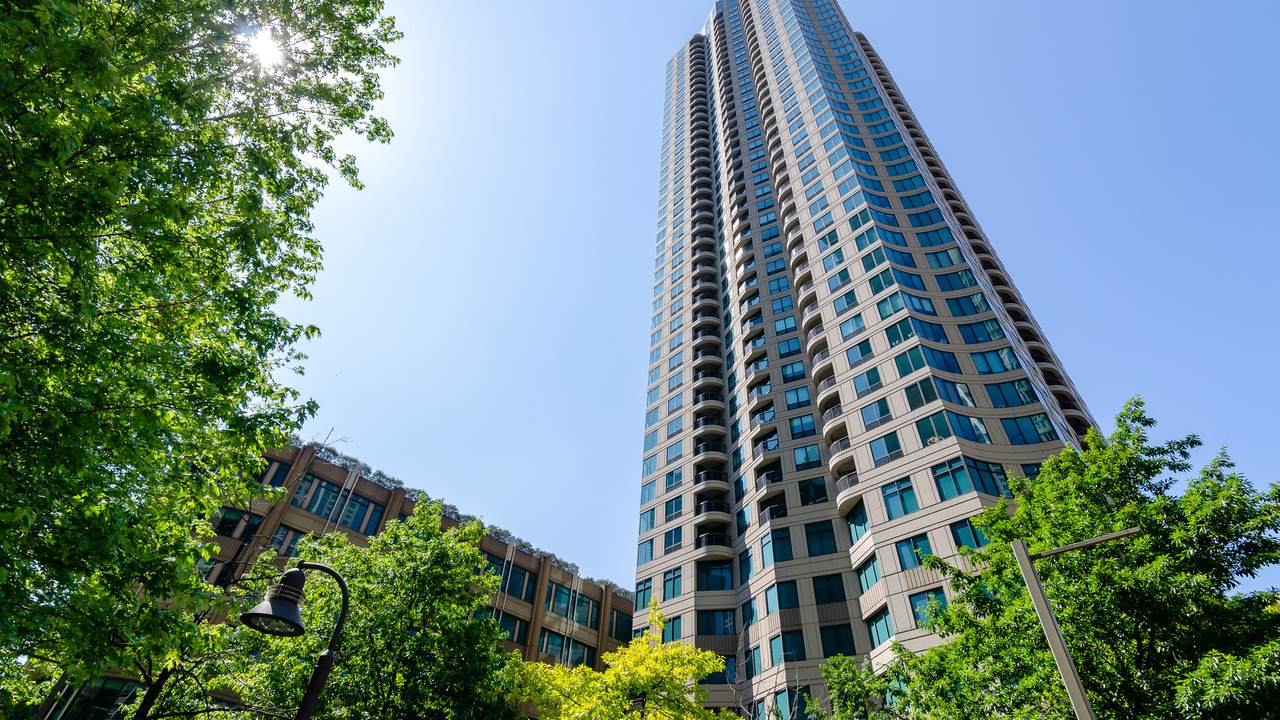 400 La Salle Drive - Photo 1