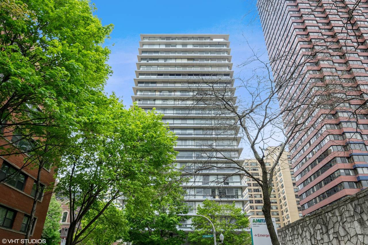 320 Oakdale Avenue - Photo 1
