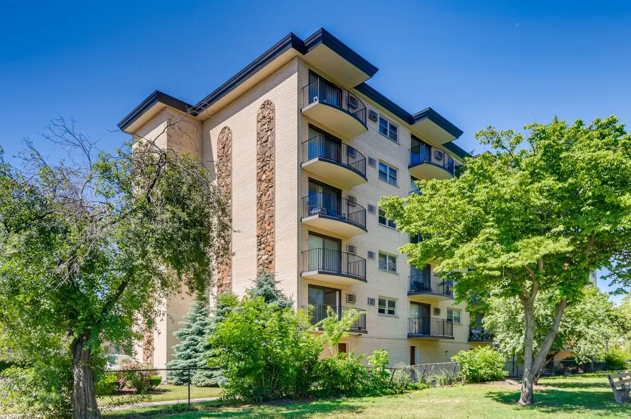 4572 Milwaukee Avenue - Photo 1
