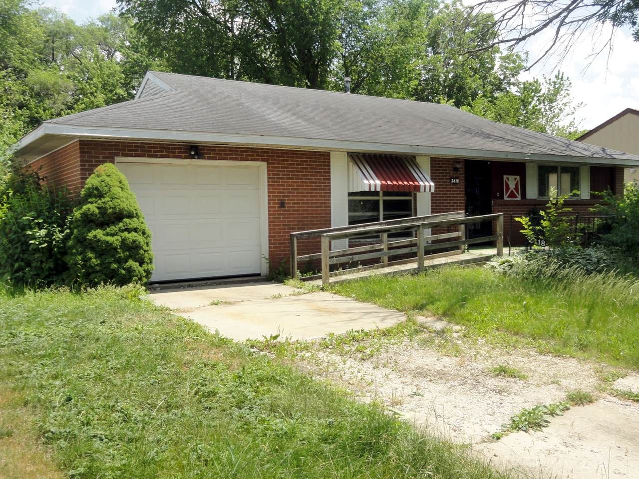 2418 Forsythia Drive - Photo 1