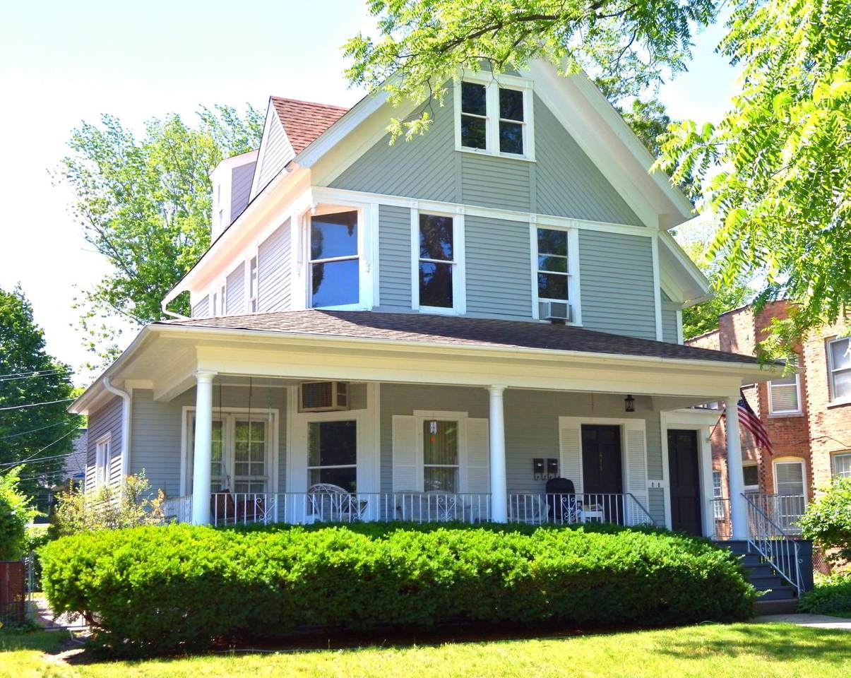 411 Oak Park Avenue - Photo 1