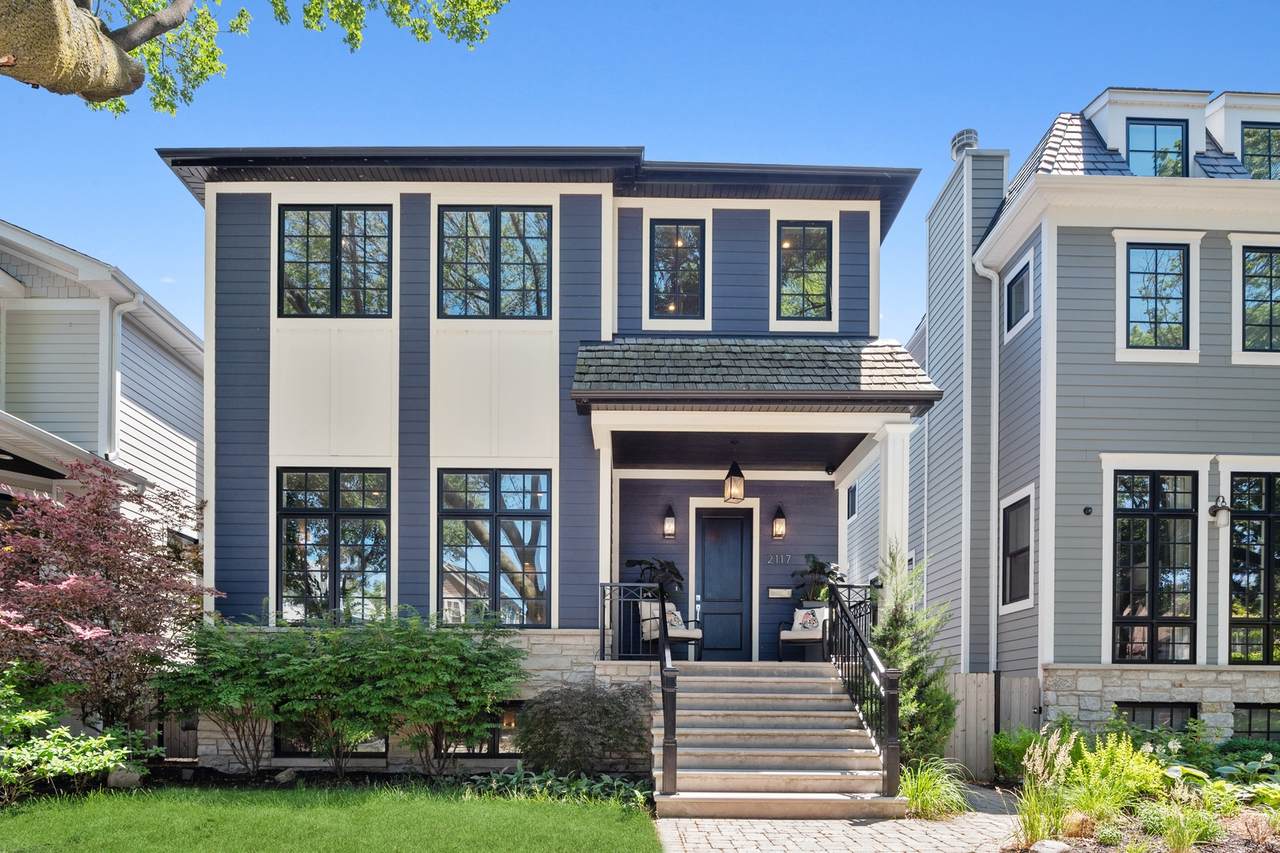 2117 Eastwood Avenue - Photo 1
