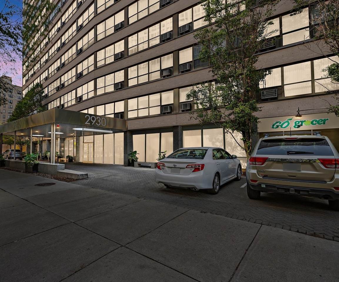 2930 Sheridan Road - Photo 1