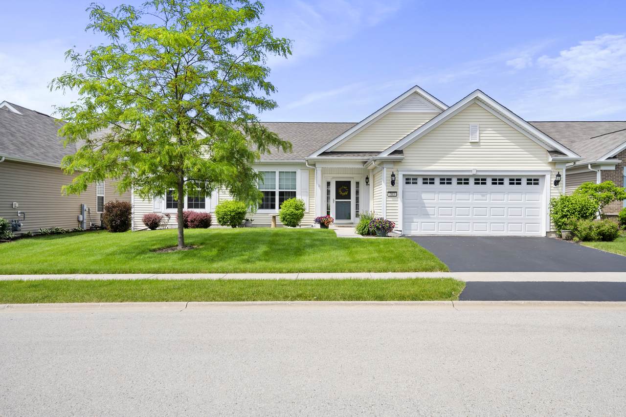 703 Glory Drive - Photo 1