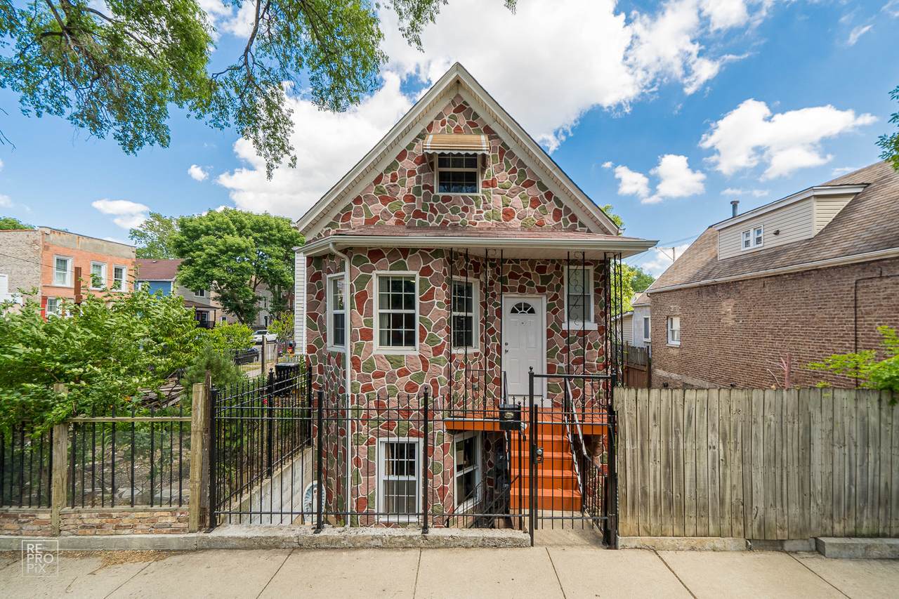 2403 Washtenaw Avenue - Photo 1