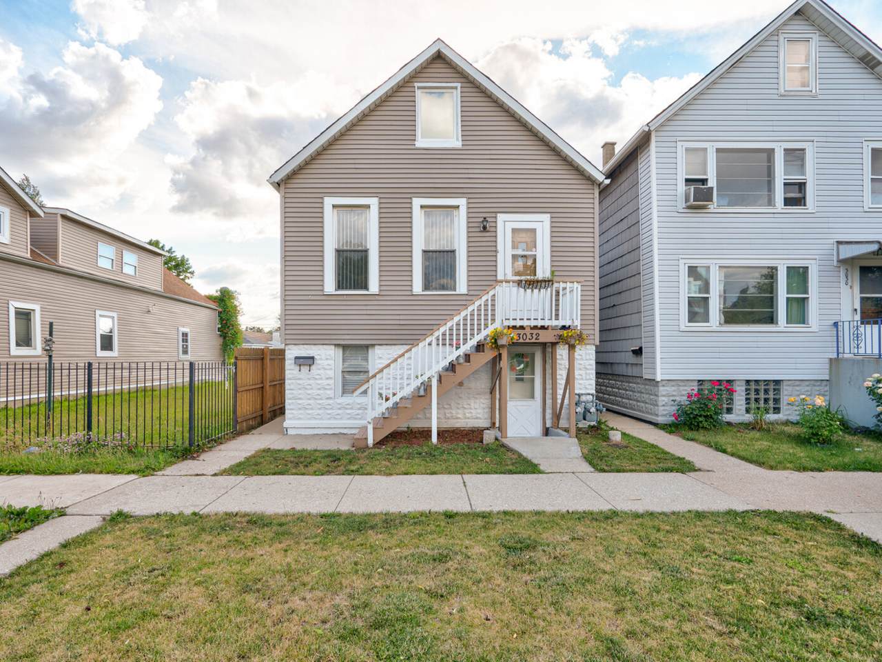 3032 48th Court - Photo 1