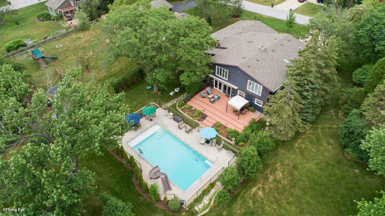 10S526 Glenn Drive - Photo 1