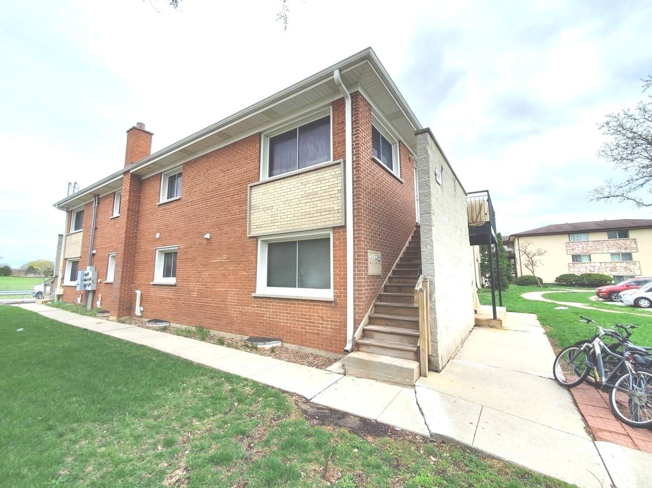431 Green Oaks Court - Photo 1