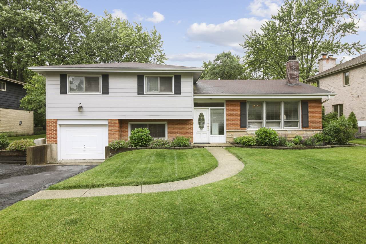 1642 Cavell Avenue - Photo 1
