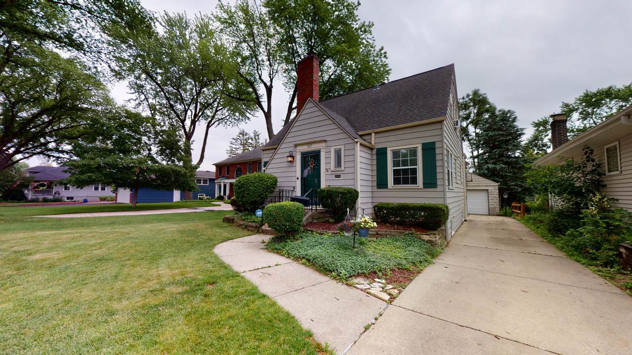 527 Austin Street - Photo 1