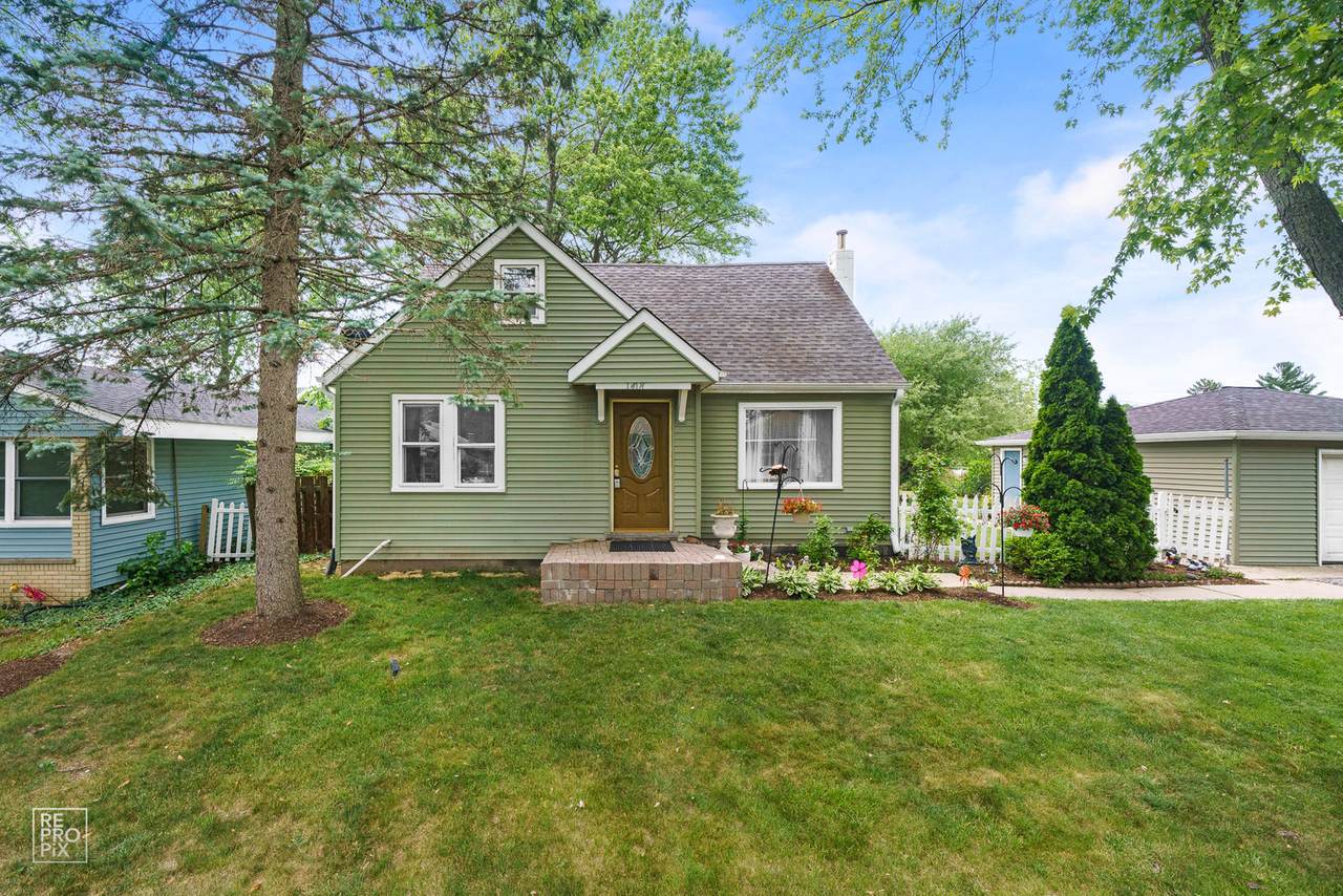 1418 Barberry Lane - Photo 1