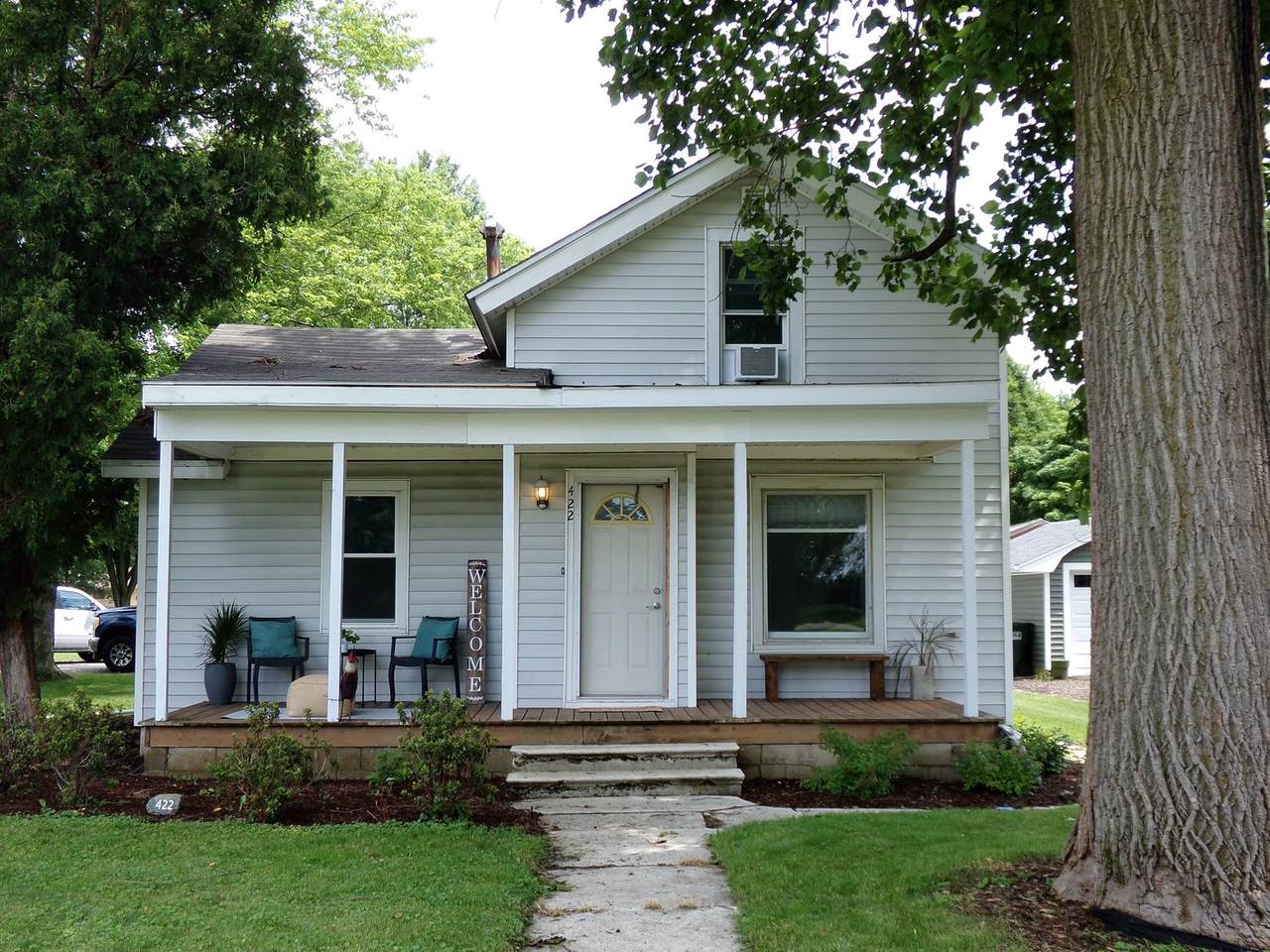 422 Monroe Street - Photo 1