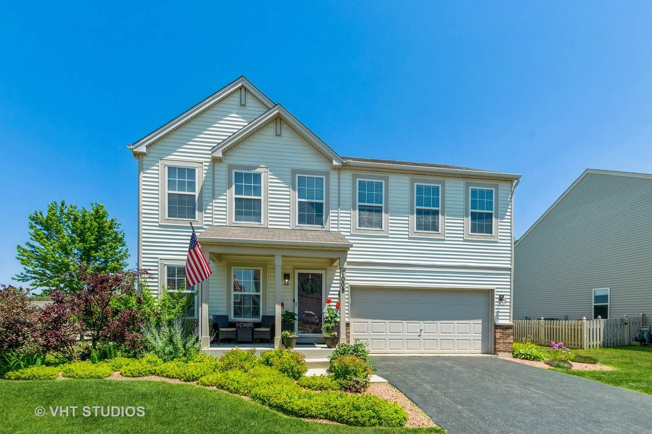 1008 Mountain View Drive - Photo 1