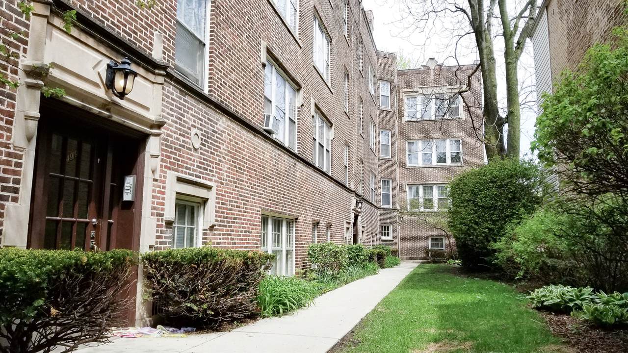 4915 Damen Avenue - Photo 1
