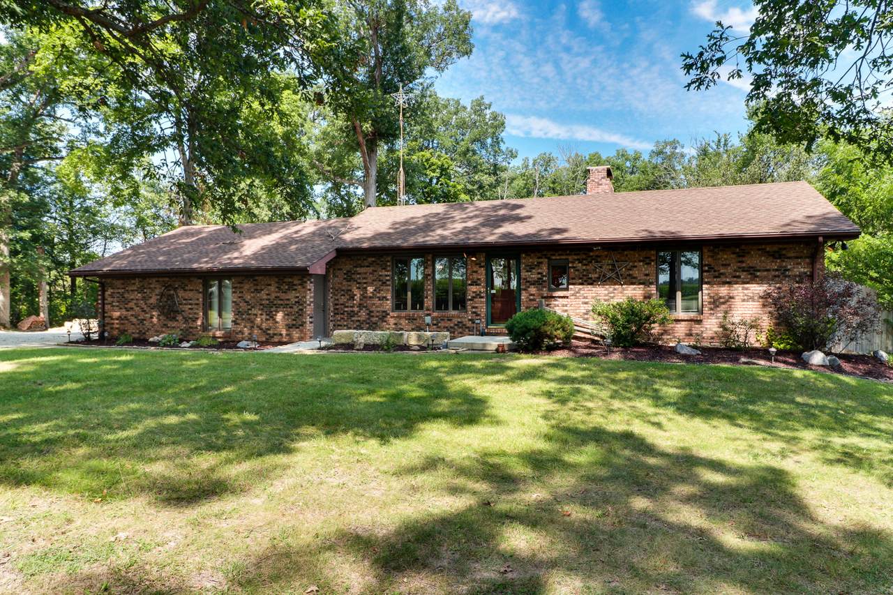 2260 1950 North Road - Photo 1
