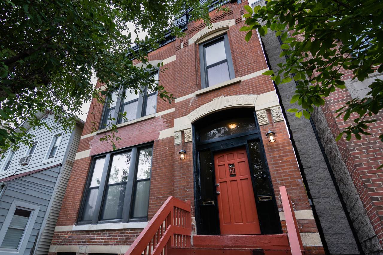 329 Leavitt Street - Photo 1