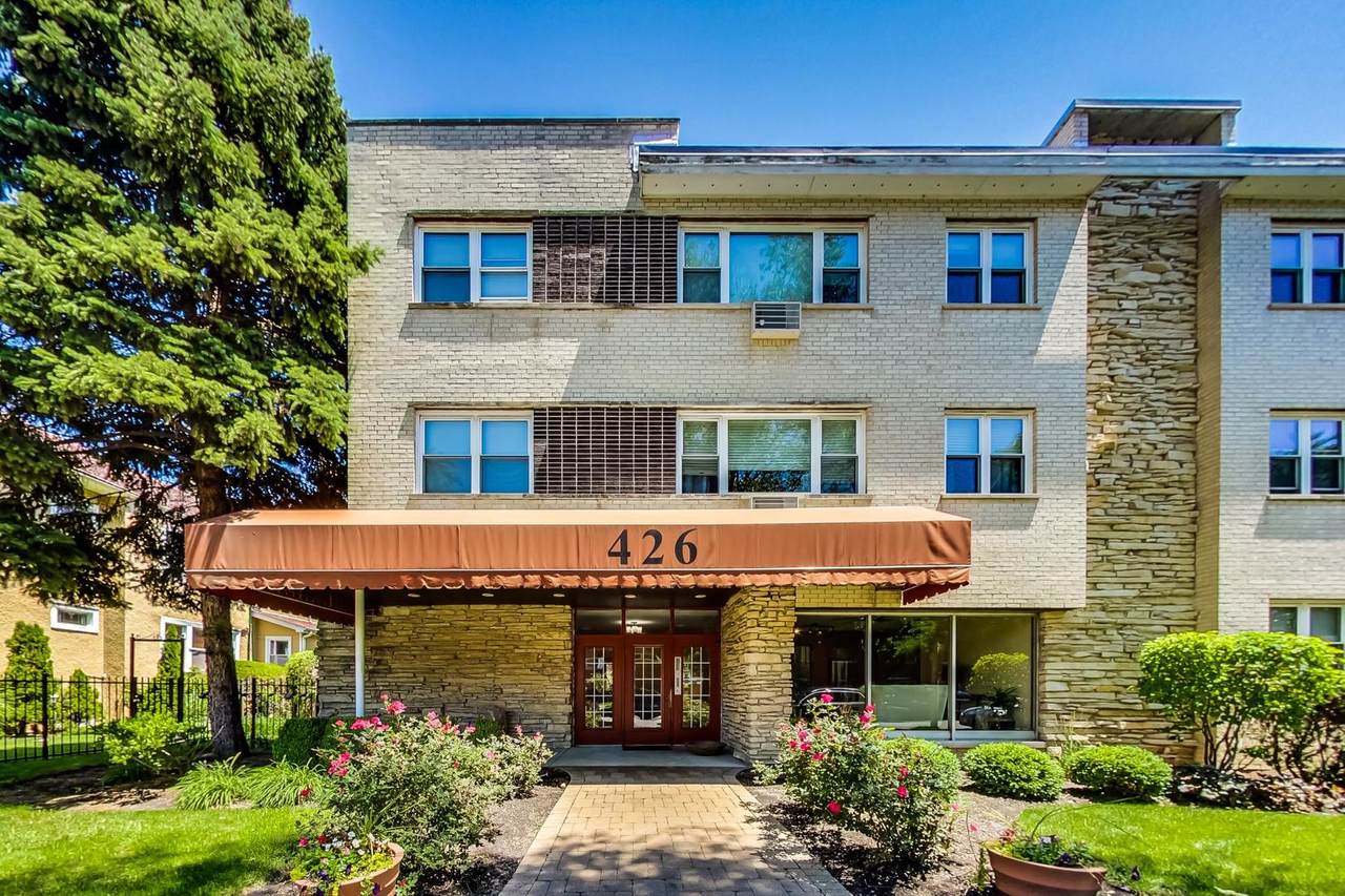 426 Lombard Avenue - Photo 1