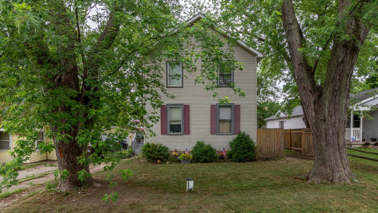 4913 Maplehill Drive - Photo 1