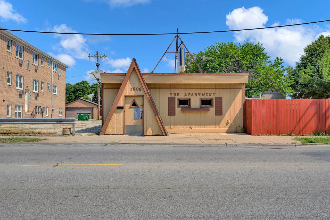 3806 47th Street - Photo 1