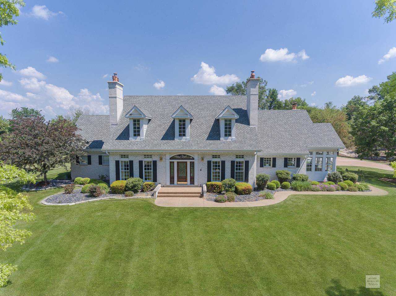 84 Oak Creek Drive - Photo 1