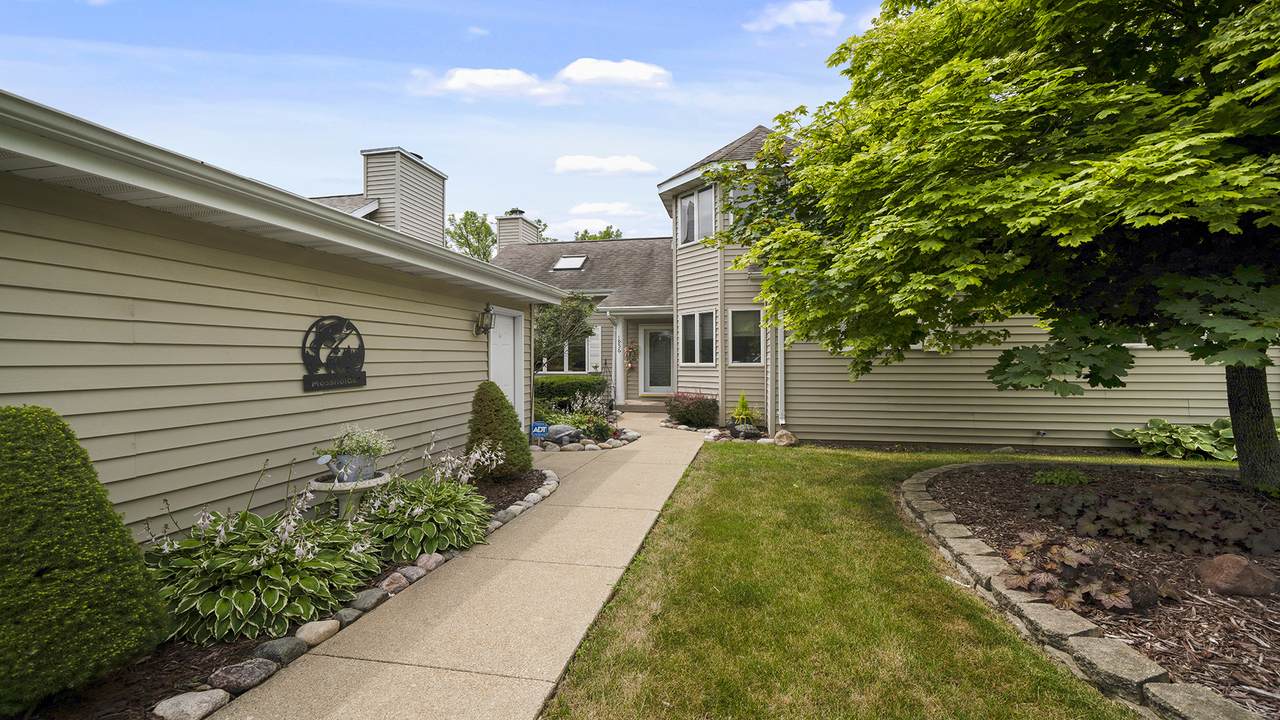 1956 Hidden Shores Drive - Photo 1