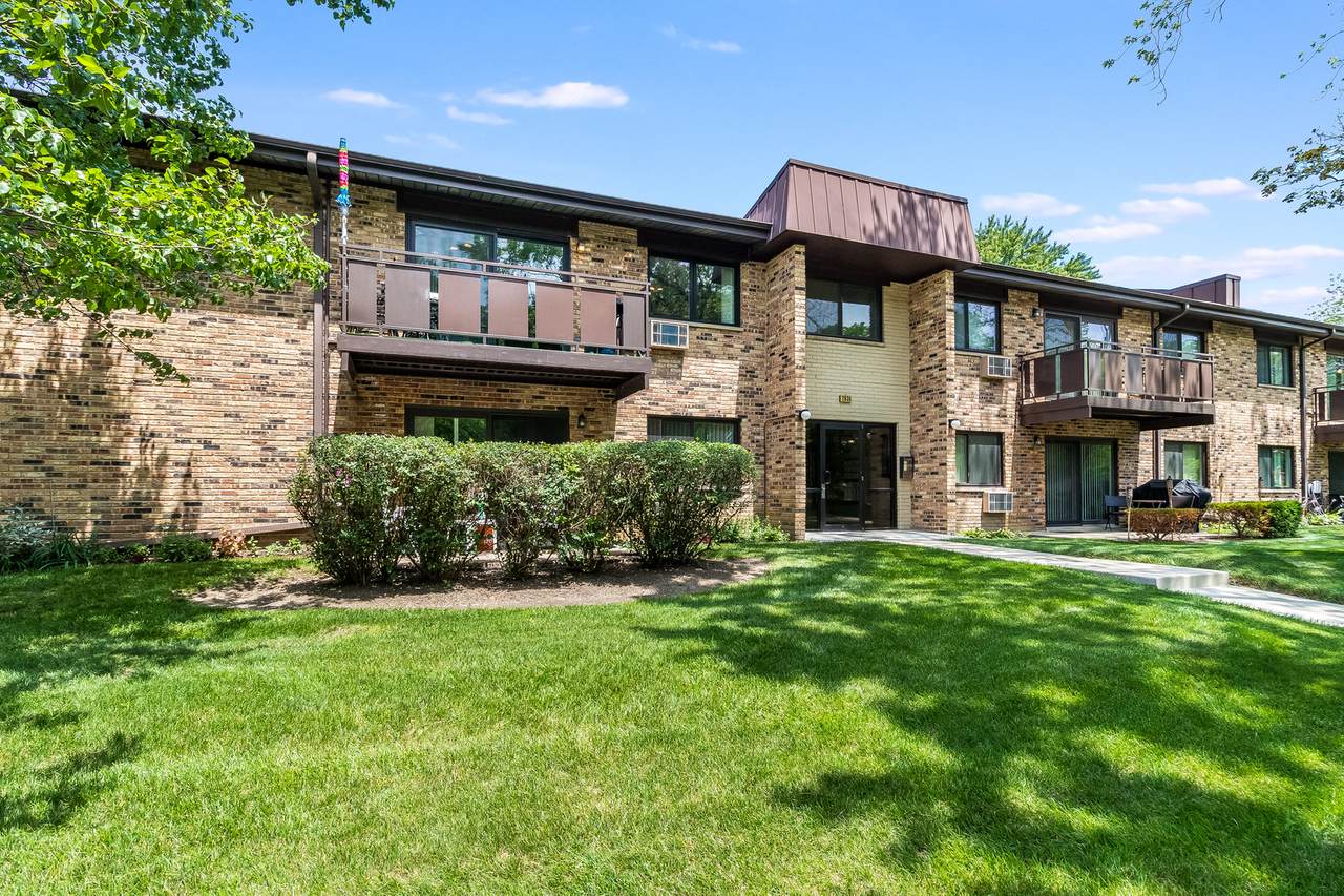 2630 Windsor Drive - Photo 1