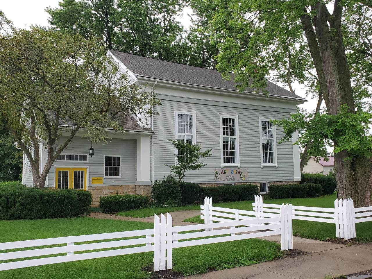 211 Division Street - Photo 1