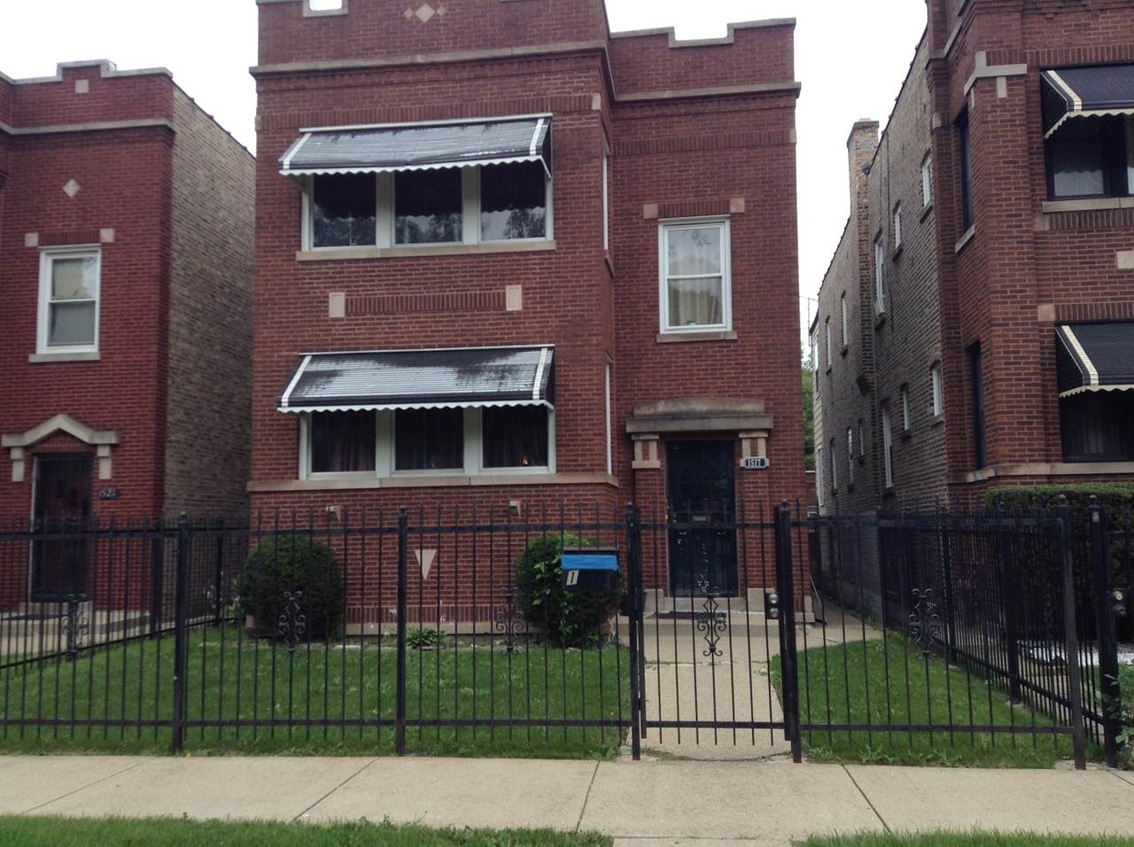 1517 Mayfield Avenue - Photo 1