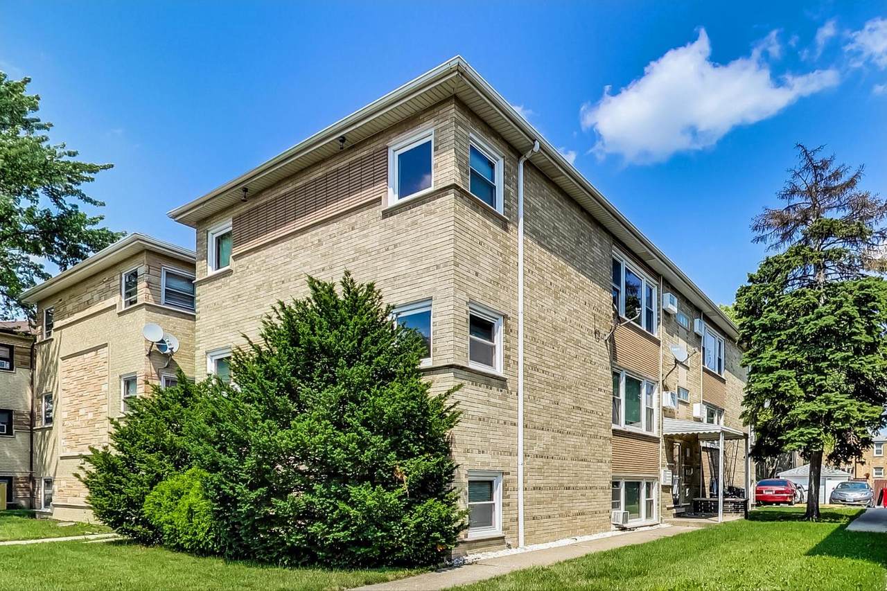 1637 Harlem Avenue - Photo 1