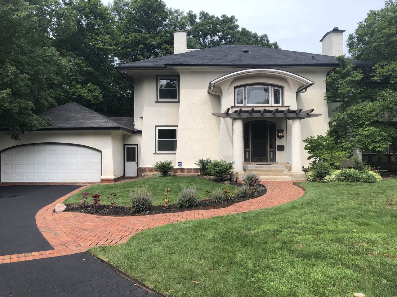 160 Linden Park Place - Photo 1