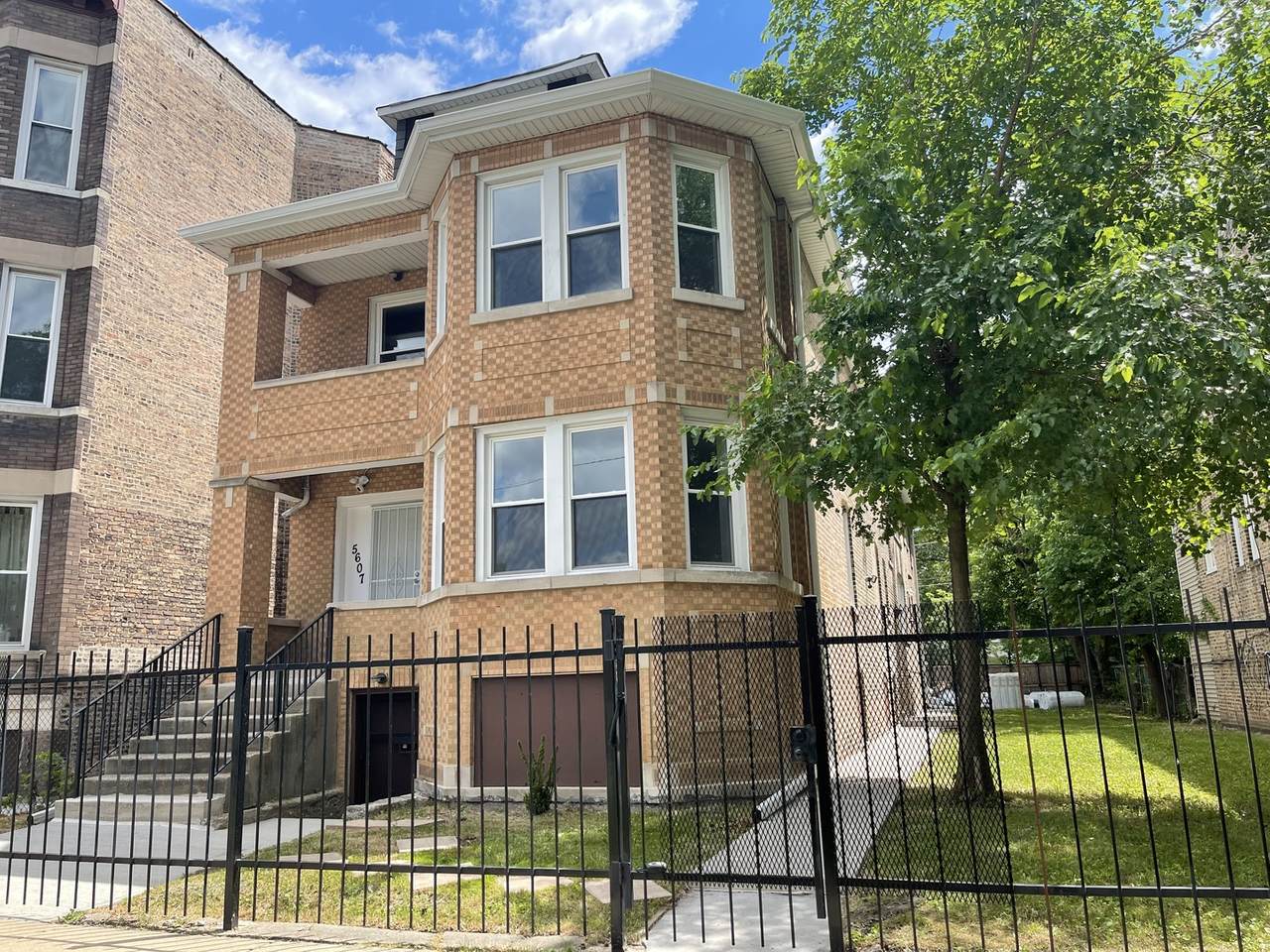 5607 Throop Street - Photo 1