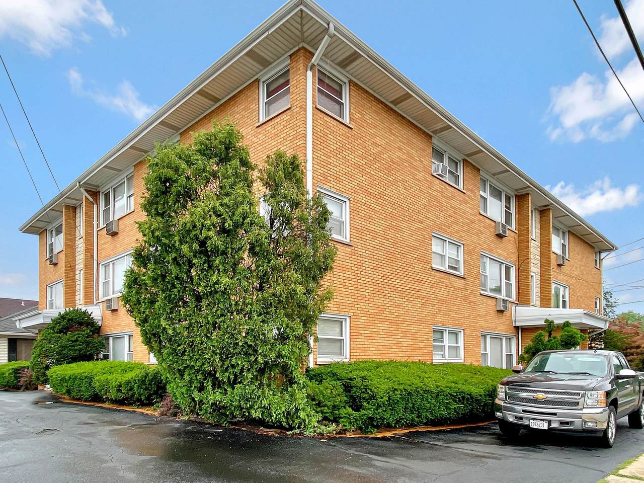 11559 Harlem Avenue - Photo 1