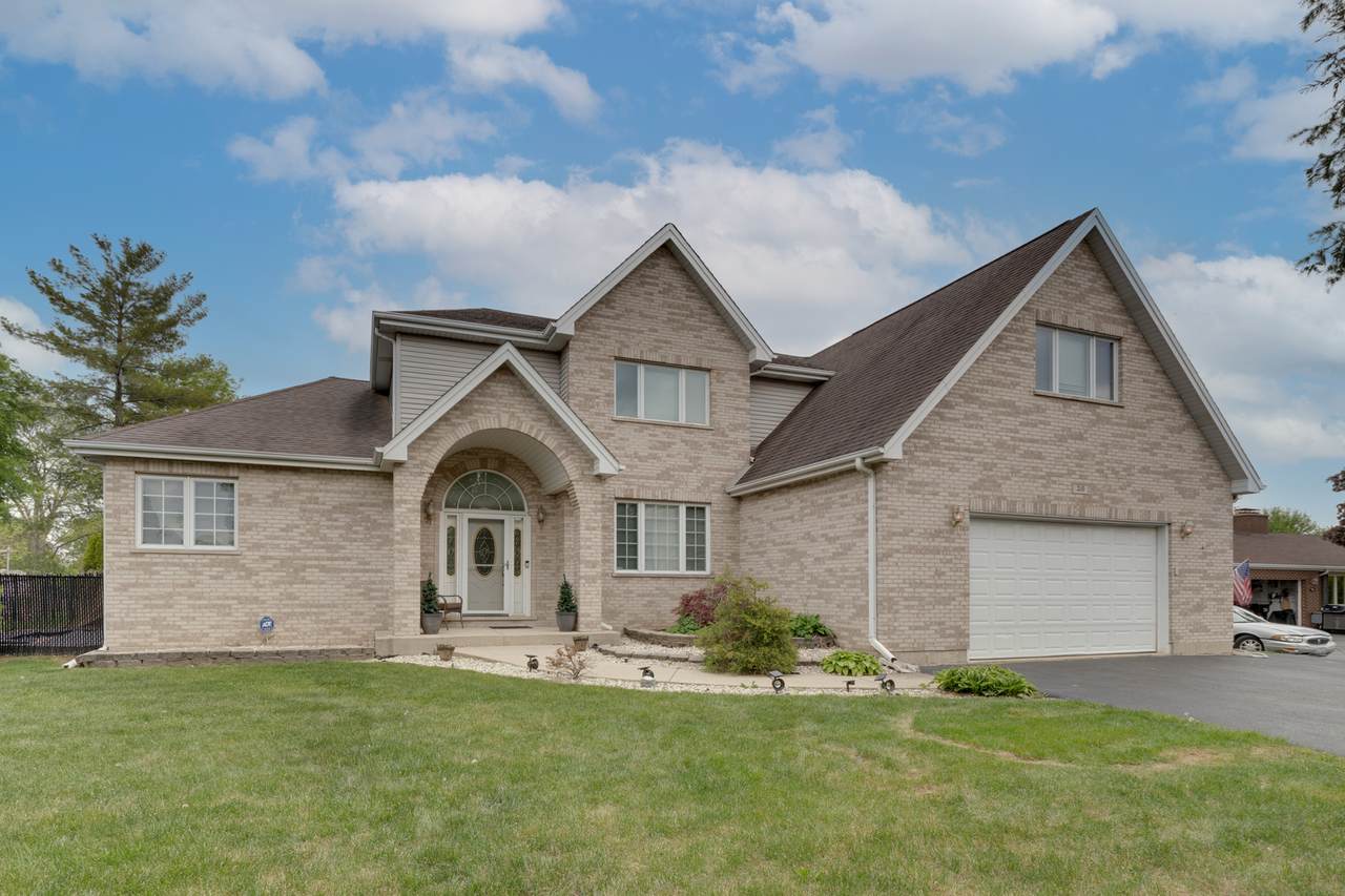 210 Buesching Road - Photo 1
