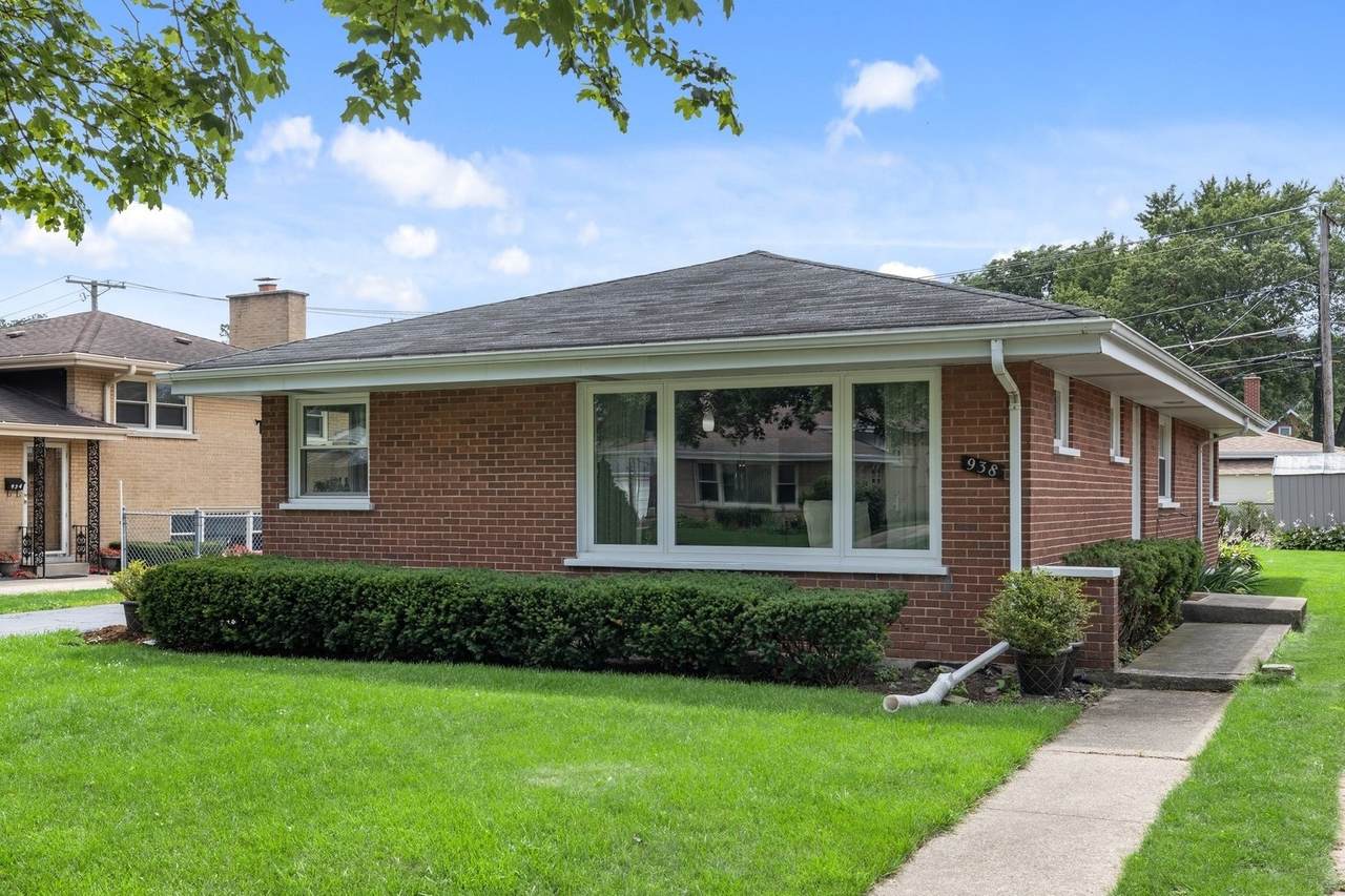 938 Community Drive - Photo 1