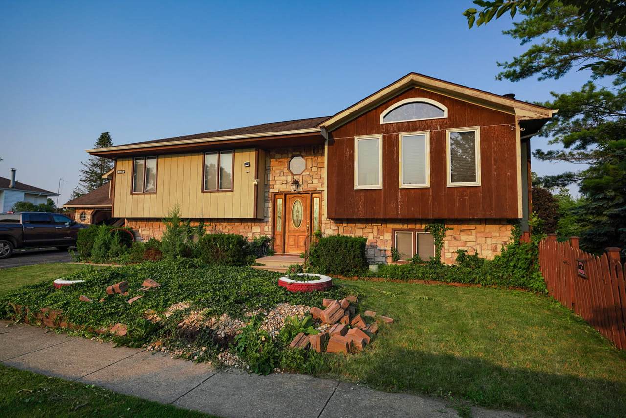 1624 Delrose Street - Photo 1