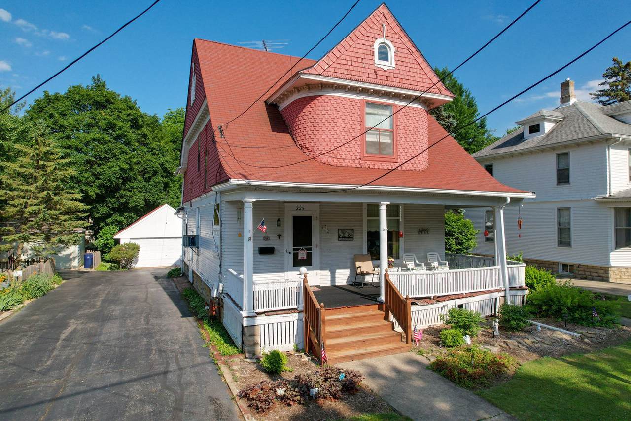 225 Hamilton Avenue - Photo 1