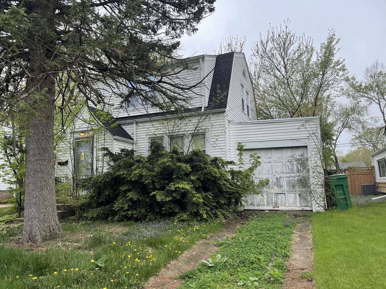 1314 Highridge Parkway - Photo 1