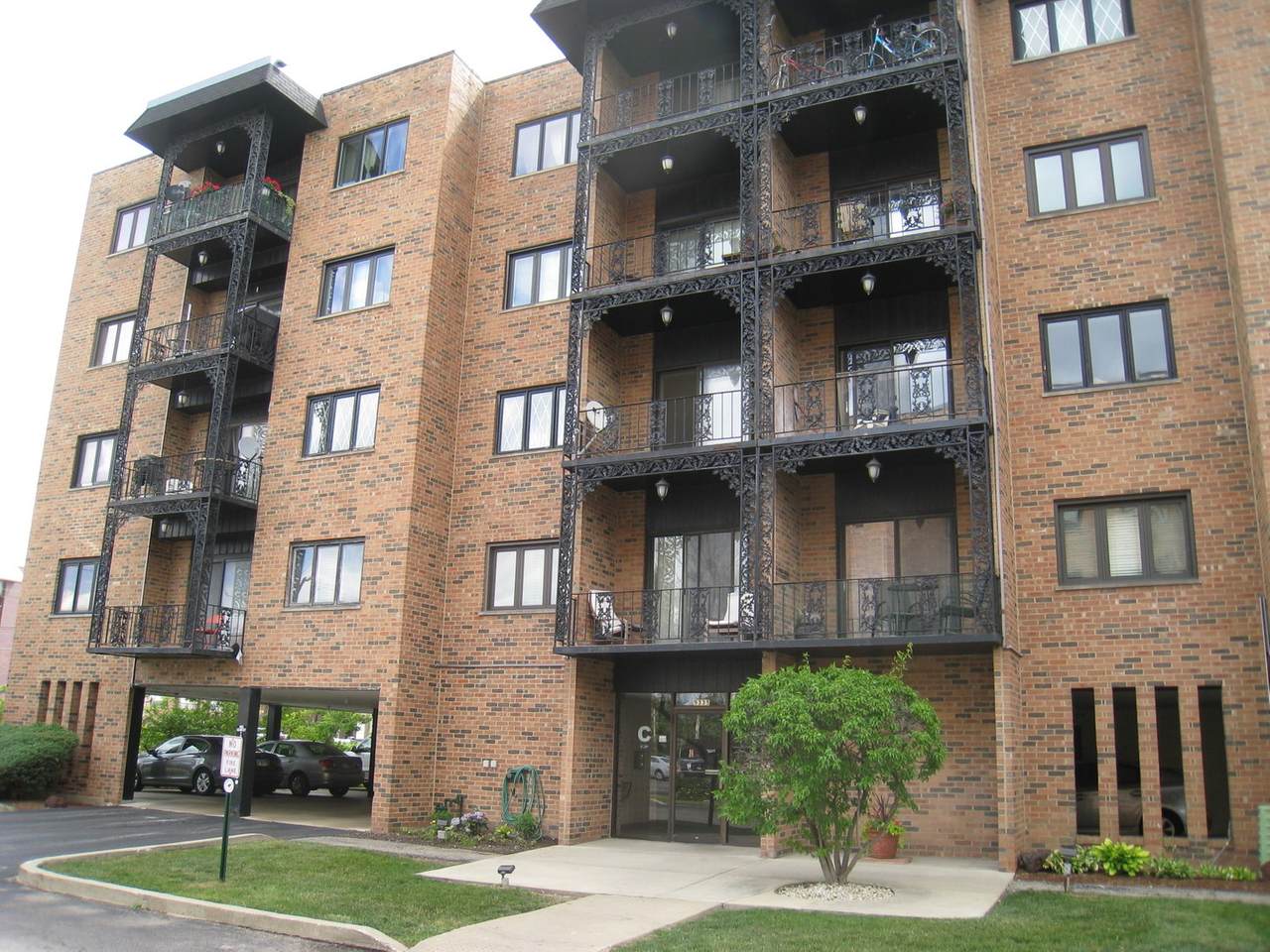 9335 Landings Lane - Photo 1
