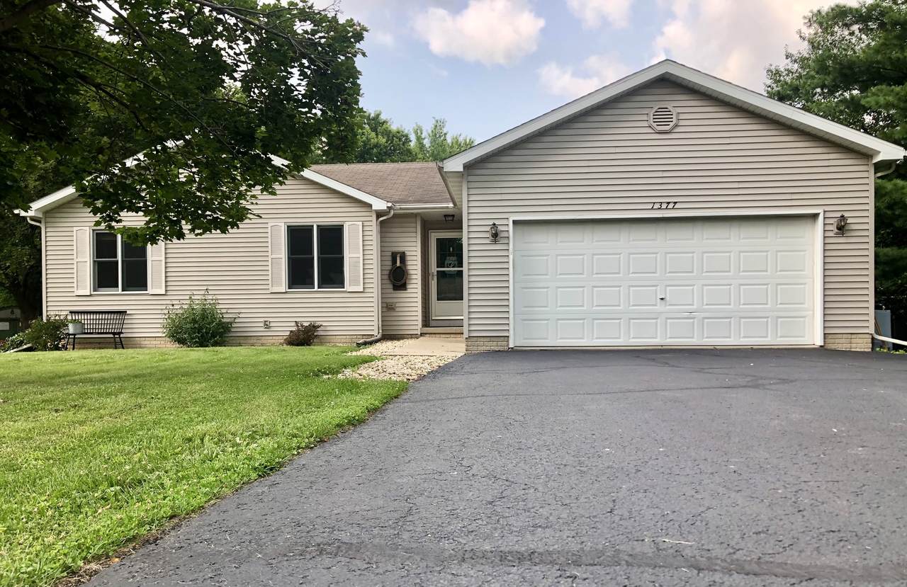 1377 Sandwich Drive - Photo 1